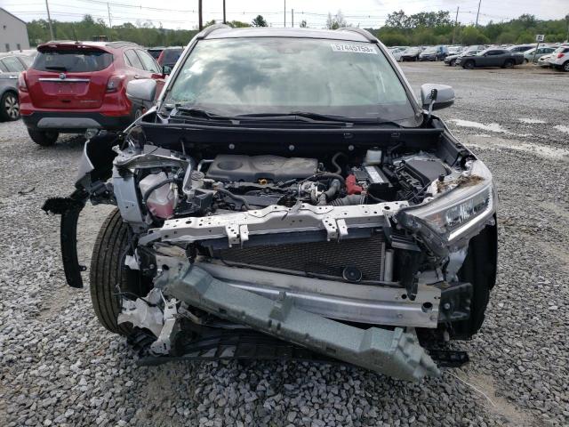 Photo 5 from auction – 2019 TOYOTA RAV4 XLE with VIN 2T3P1RFV3KC045260