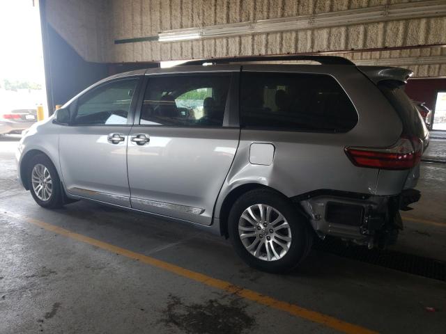 Photo 2 from auction – 2017 TOYOTA SIENNA XLE with VIN 5TDYZ3DC6HS822390