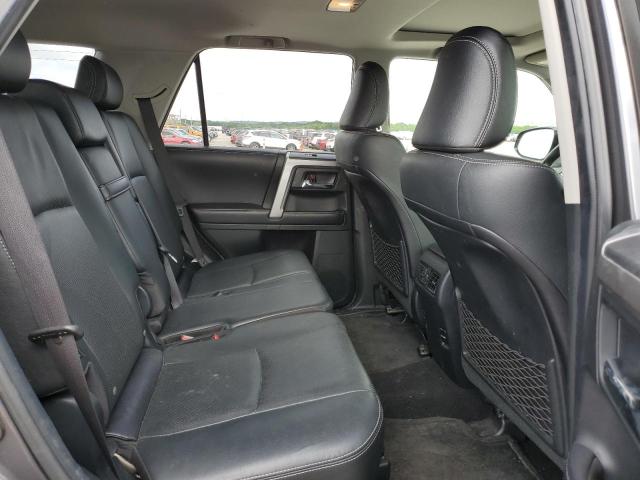 Photo 10 from auction – 2018 TOYOTA 4RUNNER SR with VIN JTEBU5JR4J5513002