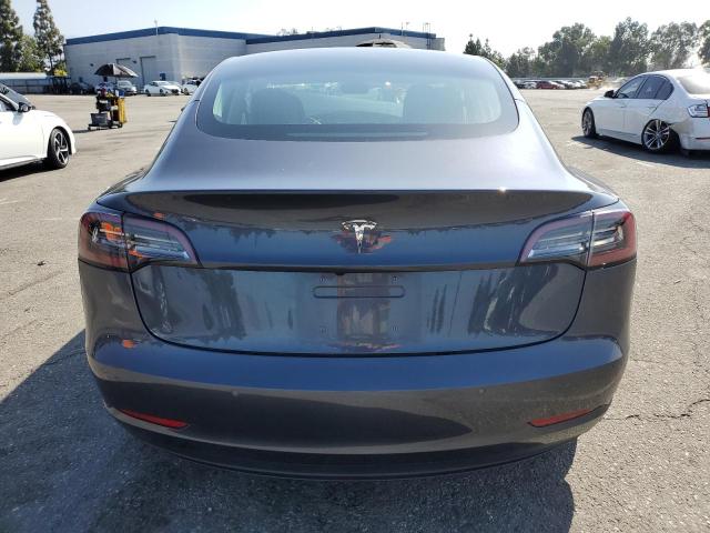 Photo 6 from auction – 2018 TESLA MODEL 3 with VIN 5YJ3E1EB7JF114465