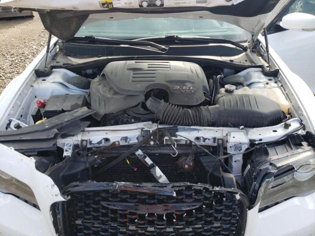 Photo 11 from auction – 2017 CHRYSLER 300 S with VIN 2C3CCAGGXHH616880