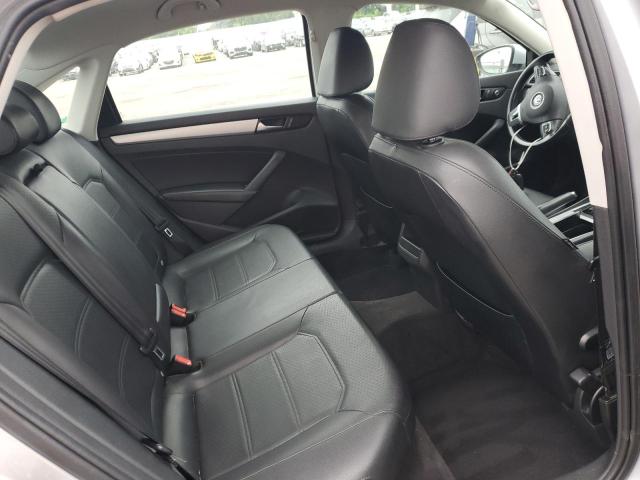 Photo 10 from auction – 2012 VOLKSWAGEN PASSAT SE with VIN 1VWBP7A34CC026428