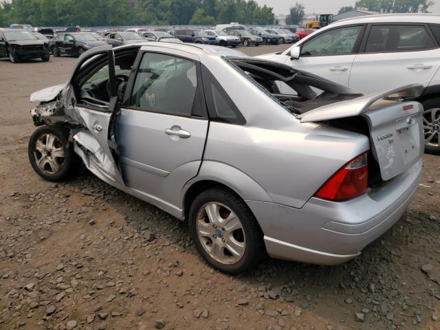 Photo 2 from auction – 2005 FORD FOCUS ZX4 with VIN 1FAFP38Z35W299729