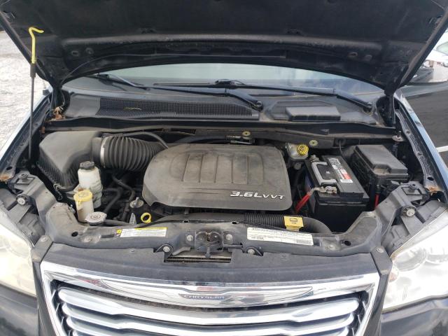 Photo 12 from auction – 2011 CHRYSLER TOWN & COU with VIN 2A4RR8DG3BR679929