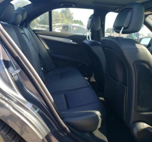 Photo 10 from auction – 2011 MERCEDES-BENZ C 300 with VIN WDDGF5EB9BR181754