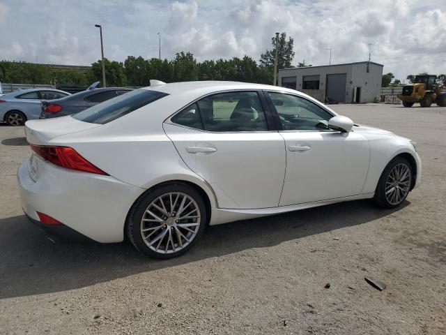 Photo 3 from auction – 2017 LEXUS IS 200T with VIN JTHBA1D26H5048039