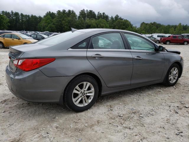 Photo 3 from auction – 2013 HYUNDAI SONATA GLS with VIN 5NPEB4AC2DH721073