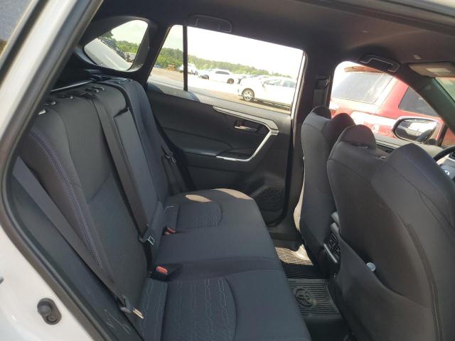 Photo 11 from auction – 2023 TOYOTA RAV4 SE with VIN JTM16RFVXPD087290
