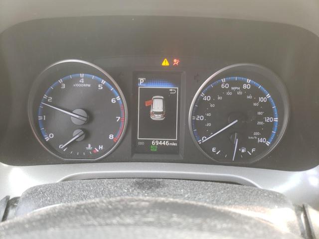 Photo 9 from auction – 2018 TOYOTA RAV4 LE with VIN 2T3BFREV7JW777501