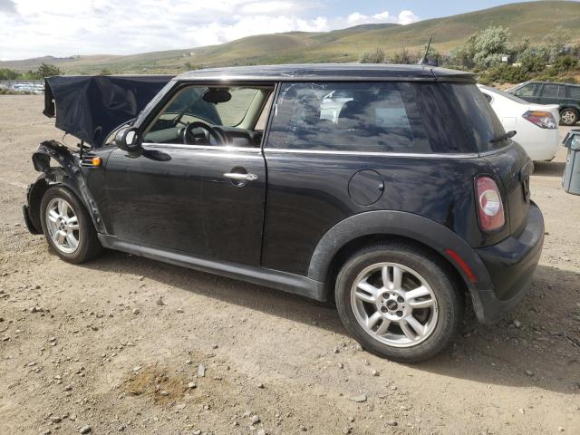 Photo 2 from auction – 2011 MINI COOPER with VIN WMWSU3C55BT182136