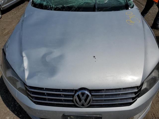 Photo 11 from auction – 2015 VOLKSWAGEN PASSAT SE with VIN 1VWBV7A35FC017277