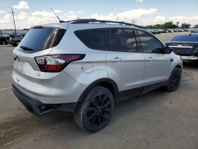 Photo 3 from auction – 2018 FORD ESCAPE SE with VIN 1FMCU9GD2JUB13131
