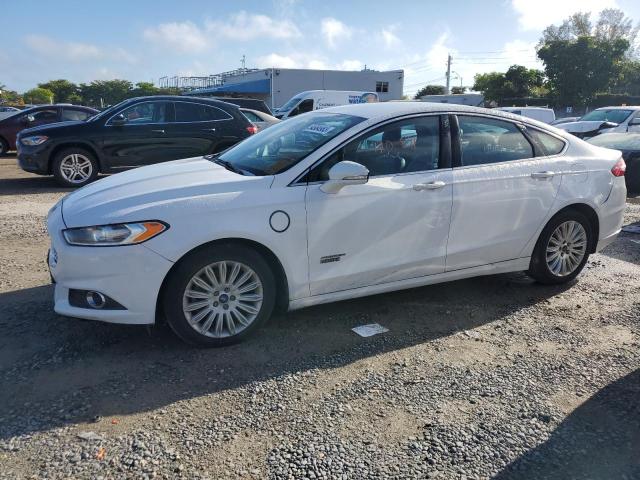 FORD FUSION SE 2016 with VIN 3FA6P0PU0GR373814 - Photo from auction
