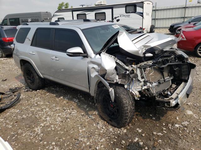 Photo 4 from auction – 2018 TOYOTA 4RUNNER SR with VIN JTEBU5JR7J5517514