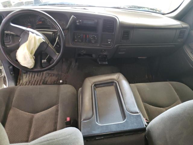 Photo 8 from auction – 2003 CHEVROLET SILVER1500 with VIN 2GCEC19T931317493