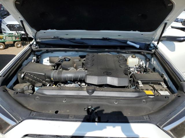 Photo 12 from auction – 2018 TOYOTA 4 RUNNER with VIN JTEBU5JRXJ5500321