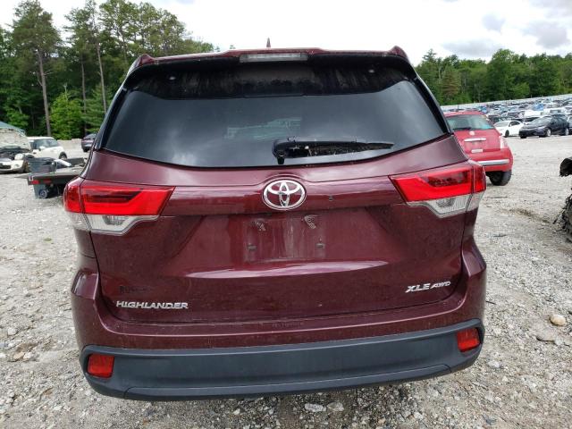 Photo 6 from auction – 2018 TOYOTA HIGHLANDER with VIN 5TDJZRFH7JS498675