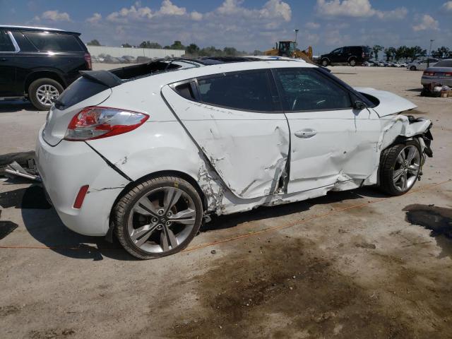 Photo 3 from auction – 2017 HYUNDAI VELOSTER with VIN KMHTC6AD7HU320375