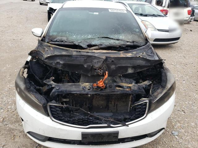 Photo 5 from auction – 2017 KIA FORTE LX with VIN KNAFK5A86H5666958