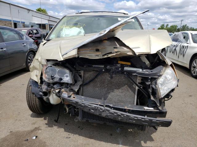 Photo 5 from auction – 2010 CHRYSLER TOWN & COU with VIN 2A4RR2D12AR428987