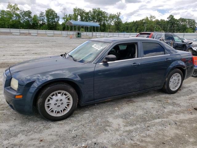 CHRYSLER 300 2007 with VIN 2C3KA43R27H645623 - Photo from auction