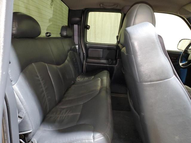 Фото 10 с аукциона – 2002 CHEVROLET SILVERADO с VIN 2GCEK19T621399703
