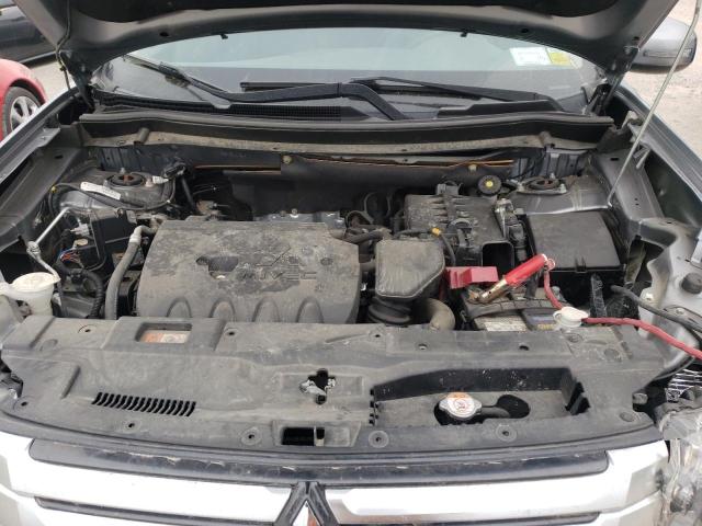 Photo 12 from auction – 2015 MITSUBISHI OUTLANDER with VIN JA4AZ3A33FZ000240