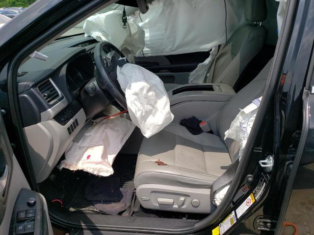 Photo 7 from auction – 2018 TOYOTA HIGHLANDER with VIN 5TDJZRFH0JS857784