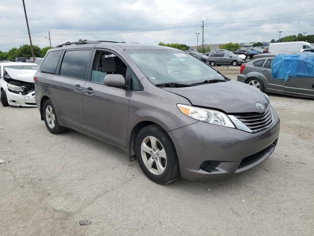 Photo 4 from auction – 2017 TOYOTA SIENNA LE with VIN 5TDKZ3DC7HS779510