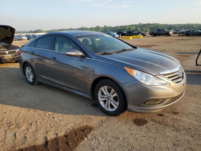 Photo 4 from auction – 2014 HYUNDAI SONATA GLS with VIN 5NPEB4AC3EH931585