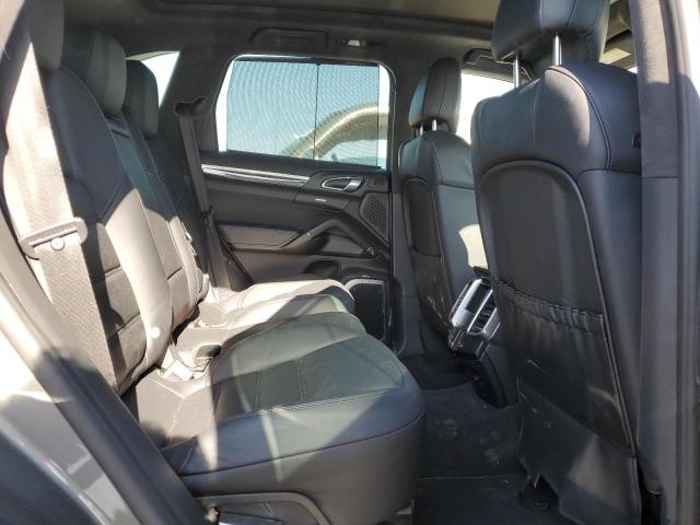 Zdjęcie 11 z aukcji – 2014 PORSCHE CAYENNE TU z VIN WP1AC2A28ELA87450