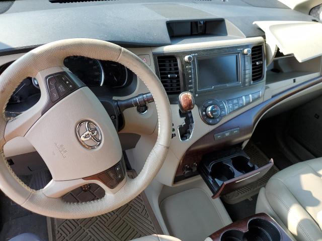 Photo 8 from auction – 2011 TOYOTA SIENNA XLE with VIN 5TDYK3DC4BS055666