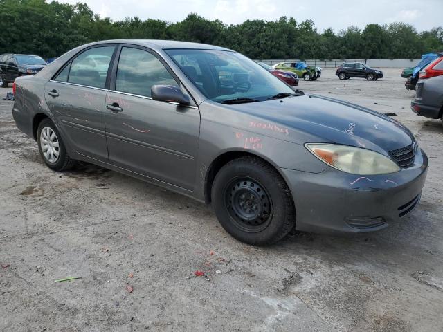 Photo 4 from auction – 2004 TOYOTA CAMRY LE with VIN 4T1BE32KX4U860153