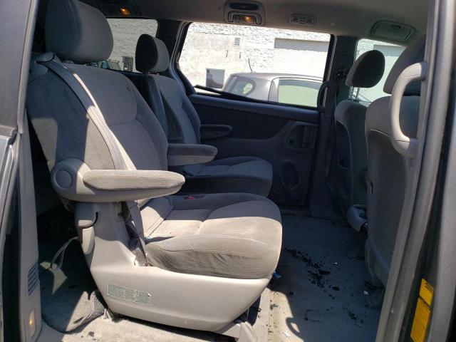 Photo 11 from auction – 2004 TOYOTA SIENNA CE with VIN 5TDZA23C74S100086