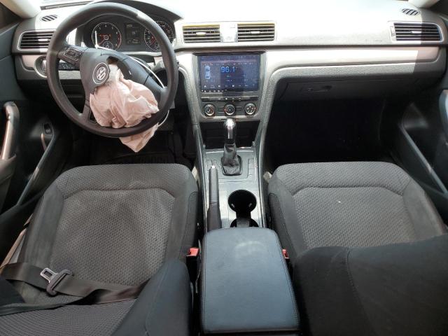 Photo 8 from auction – 2015 VOLKSWAGEN PASSAT S with VIN 1VWAT7A35FC047512