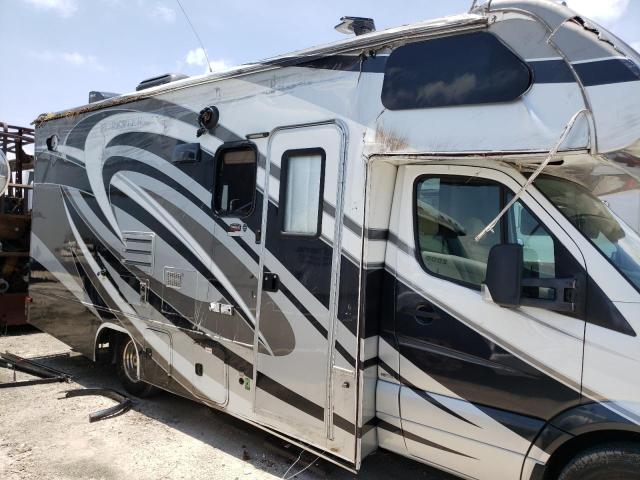 Photo 9 from auction – 2016 WILDWOOD FORESTER with VIN WDAPF4CC5F9630145