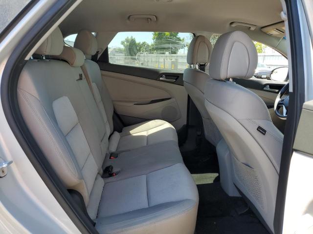 Photo 11 from auction – 2016 HYUNDAI TUCSON SE with VIN KM8J23A47GU211390