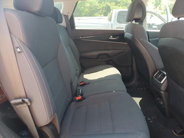 Photo 10 from auction – 2016 KIA SORENTO LX with VIN 5XYPG4A37GG096479