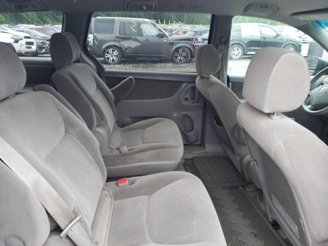 Photo 11 from auction – 2005 TOYOTA SIENA with VIN 5TDZA23C65S370217