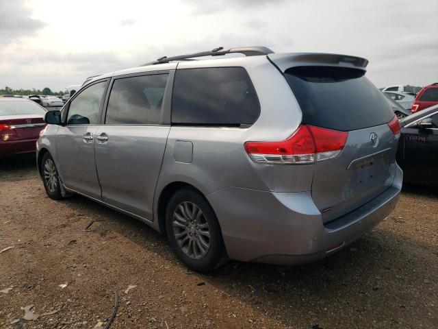 Photo 2 from auction – 2013 TOYOTA SIENNA XLE with VIN 5TDYK3DC4DS328897