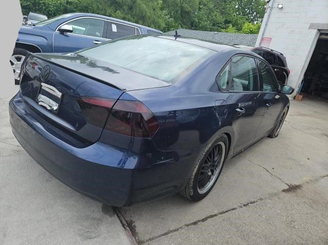 Photo 4 from auction – 2015 VOLKSWAGEN PASSAT S with VIN 1VWAT7A39FC053734