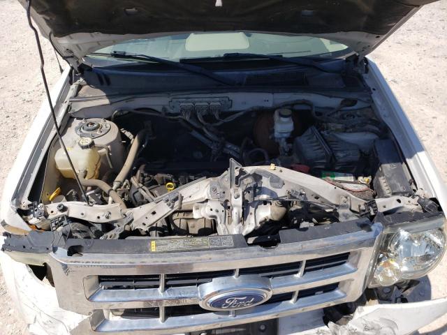 Photo 12 from auction – 2009 FORD ESCAPE XLS with VIN 1FMCU02799KB08769