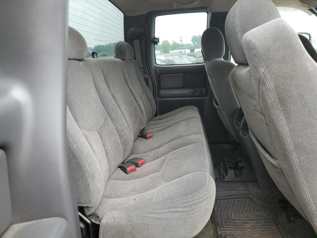 Photo 10 from auction – 2004 CHEVROLET SILVERADO with VIN 1GCHK29UX4E232435