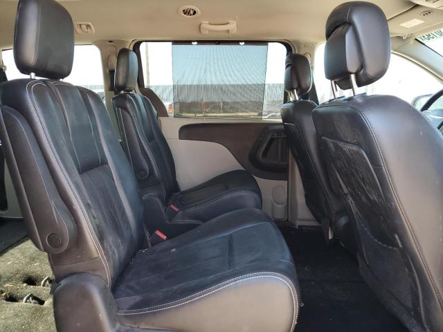 Photo 11 from auction – 2011 CHRYSLER TOWN & COU with VIN 2A4RR8DG8BR702749