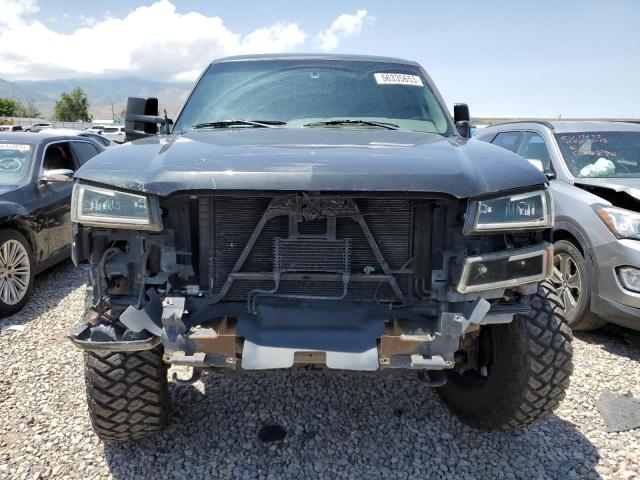 Photo 5 from auction – 2004 CHEVROLET SILVERADO with VIN 1GCEK19T54E341793