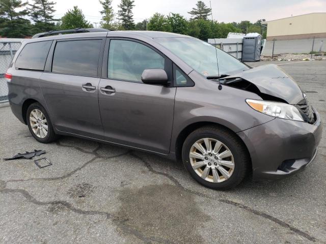 Photo 4 from auction – 2014 TOYOTA SIENNA LE with VIN 5TDJK3DC7ES076209
