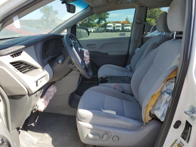 Photo 7 from auction – 2015 TOYOTA SIENNA LE with VIN 5TDKK3DC9FS634048