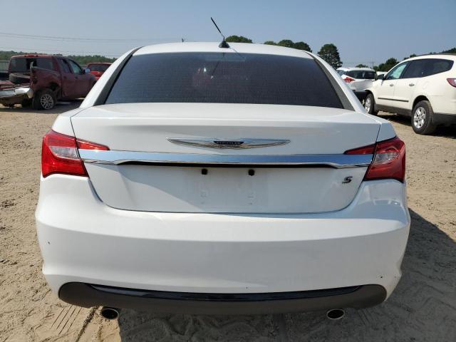 Photo 6 from auction – 2013 CHRYSLER 200 TOURIN with VIN 1C3CCBBG0DN712032
