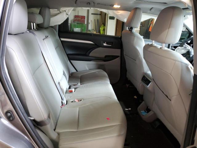 Photo 11 from auction – 2016 TOYOTA HIGHLANDER with VIN 5TDJKRFH3GS254289