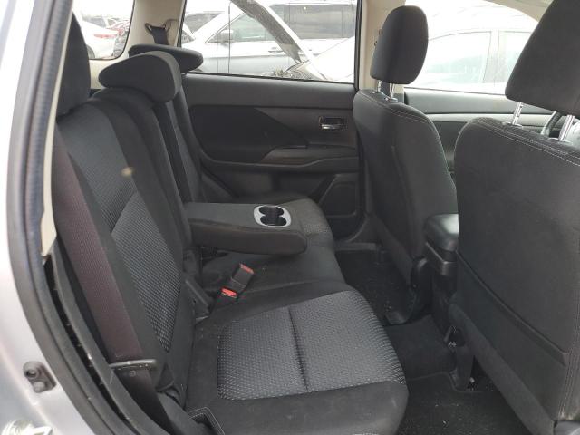 Photo 10 from auction – 2016 MITSUBISHI OUTLANDER with VIN JA4AD2A36GZ034229